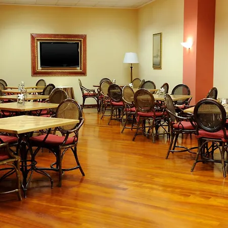 מלון Tower Airport - & Conference Center ג'נובה