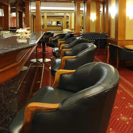 Tower Airport - & Conference Center 4* ג'נובה