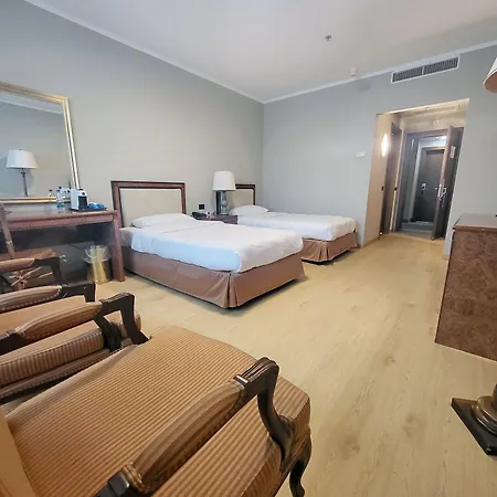 Tower Airport - & Conference Center Отель 4*