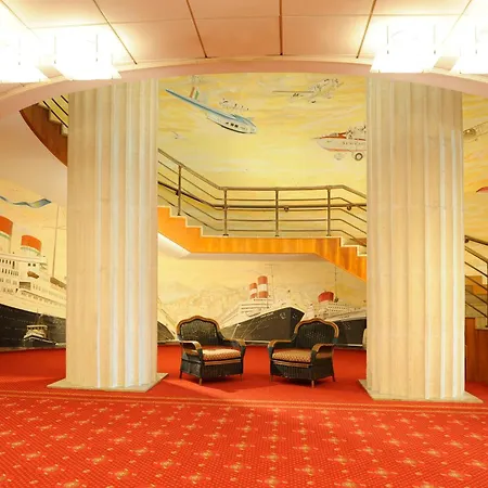 מלון Tower Airport - & Conference Center
