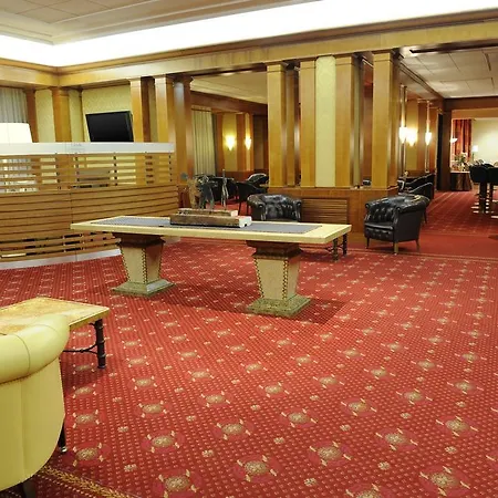 Tower Airport - & Conference Center 4* ג'נובה