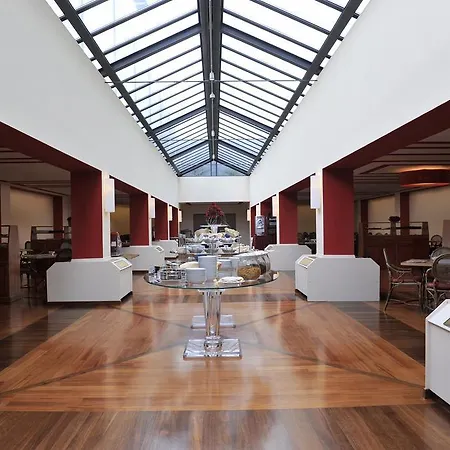 Tower Airport - & Conference Center Genua