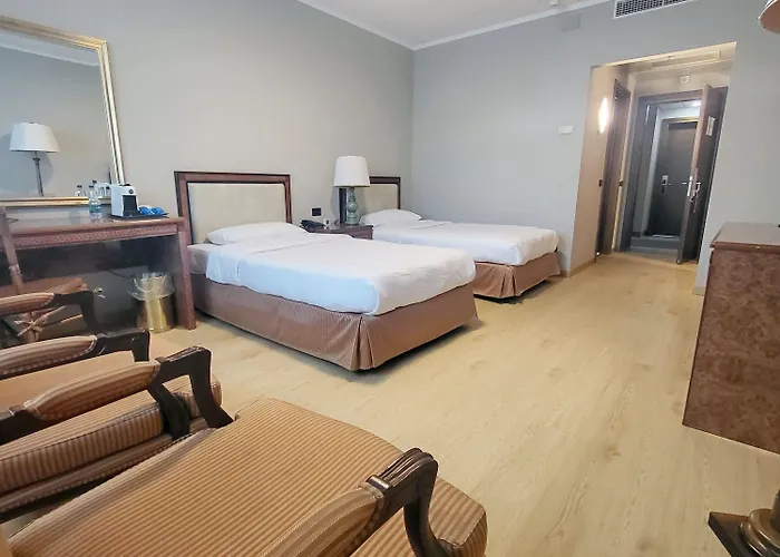 Tower Airport - & Conference Center Szálloda 4*