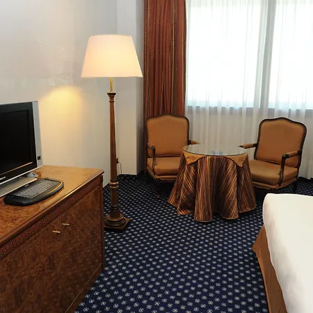 Tower Airport - & Conference Center Hotel Genova