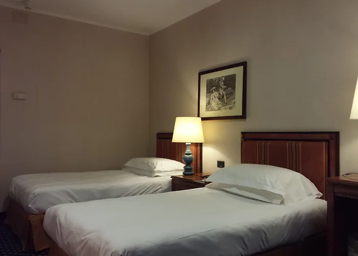 热那亚塔机场 - 酒店及会议中心