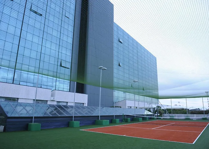 Szálloda Tower Airport - & Conference Center 4*