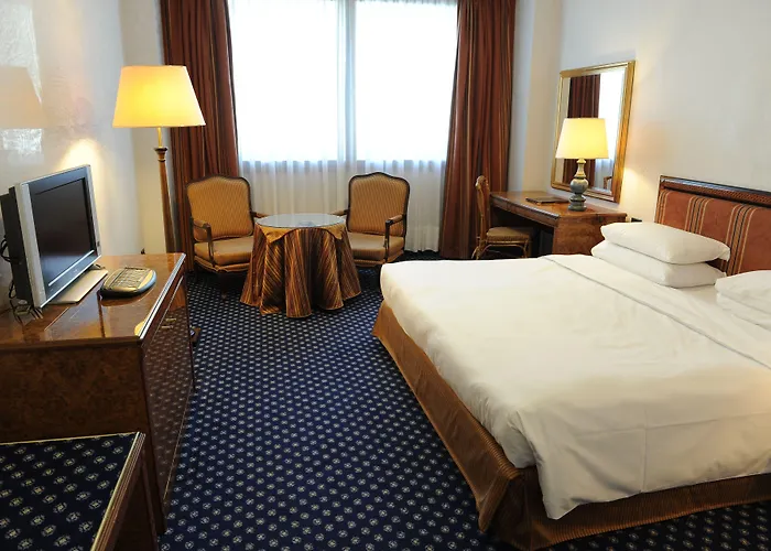 Hotel Tower Airport - & Conference Center