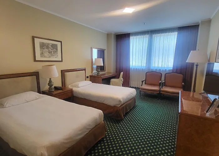 Tower Airport - & Conference Center Hotel 4*