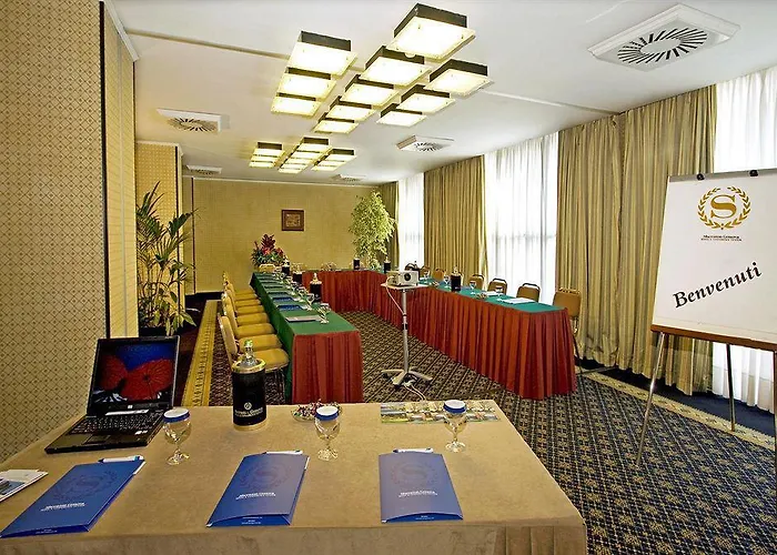 Tower Airport - & Conference Center Hotel 4*