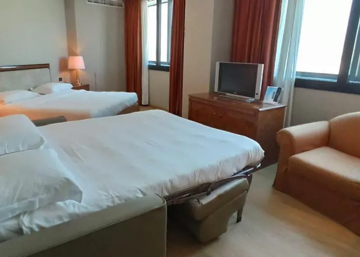 Tower Airport - & Conference Center Hotel Genua